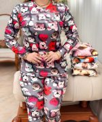 بلوز شلوار مخمل ست مادر و دختر - تصویر 3